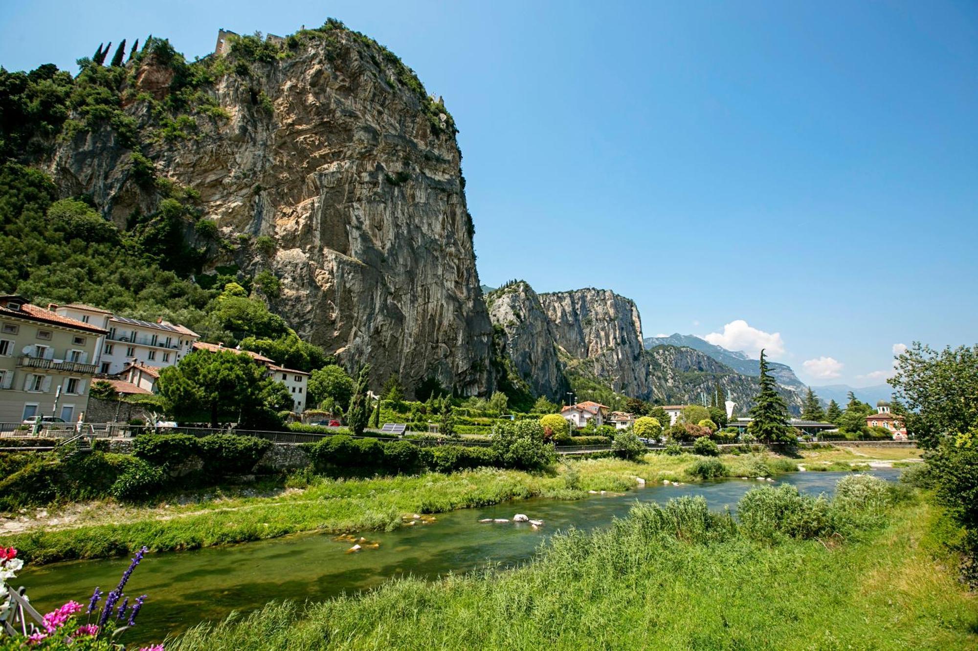 Residenza Al Ponte Lägenhet Arco Exteriör bild